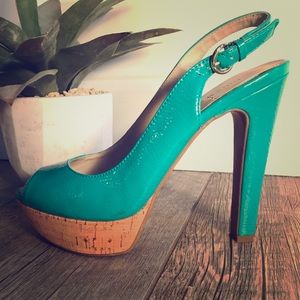 Nine West turquoise platform peeptoe heel